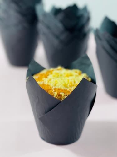 Papilotki tulipany do muffinek czarne, odporne na tłuszcz, z woskowanego papieru