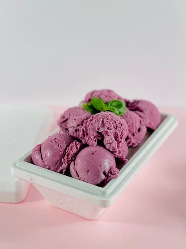 Pojemnik termoizolacyjny na lody, pojemność 750 ml, GEL, z pokrywą, kolor biały